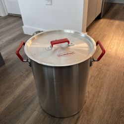 CreoleFeast 30 Qt Turkey Fryer & 10 Qt Fish Boiler