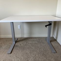 Adjustable  Sit-to-Stand Desk  (Knoll)