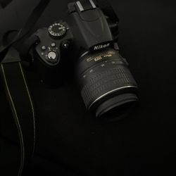 Nikon D5000 With 18-55mm Lens