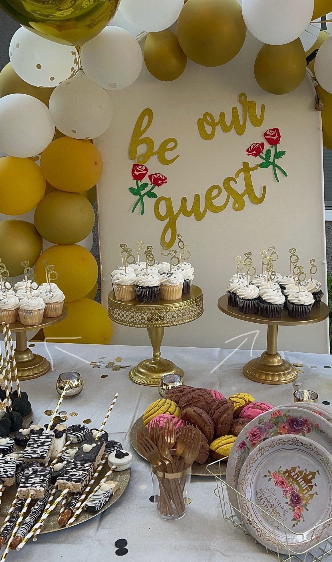 Two gold dessert stands