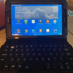 Samsung Galaxy tab 4 8 inc screen with keyboard and leather case