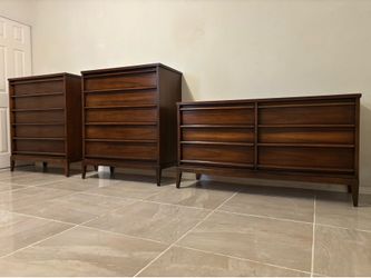 Mid century modern 3 piece dresser set