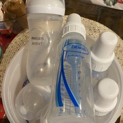 6 Baby Bottles 