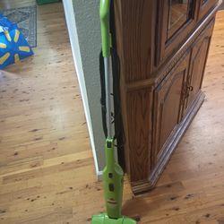 Bissell Featherweight Upright Vacuum 