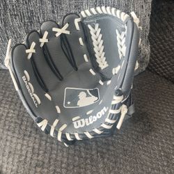 Wilson 10.5" Lefty Glove