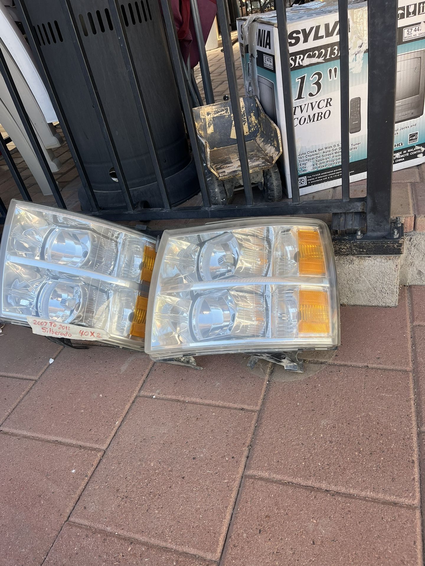 2007 To 2012 Silberado Headlight