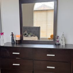 Wooden Dresser w/Mirror