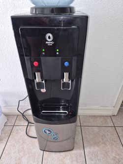 WATER DISP! HOT & COLD WATER W. LOCK FOR KIDS!
DISP. DE AGUA FRIA Y CALIENTE C. SEGURO PARA NIÑOS