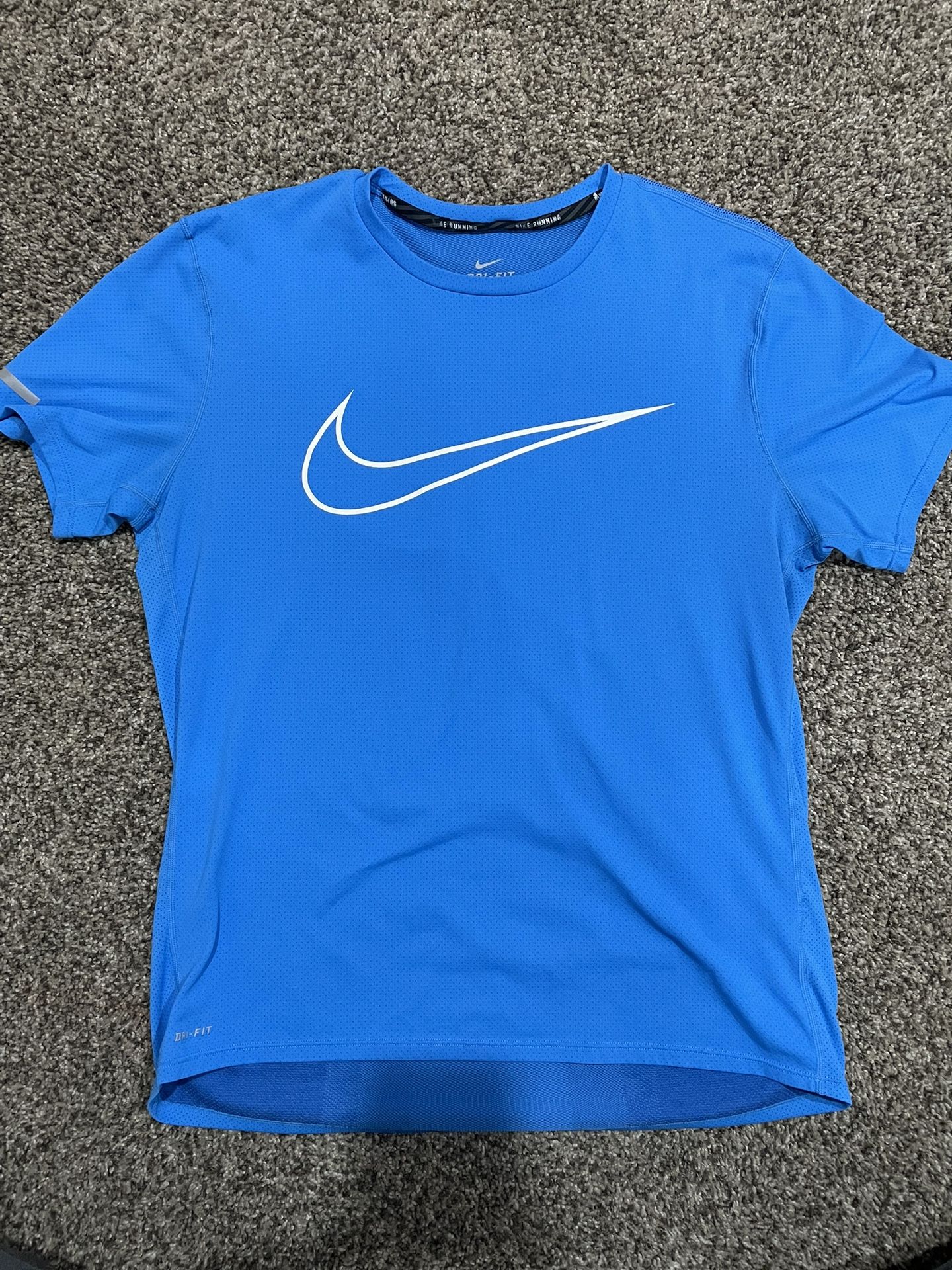 Nike Dri-FIT Men’s Training T-Shirt