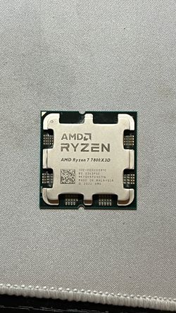 AMD Ryzen 7 7800X3D  CPU