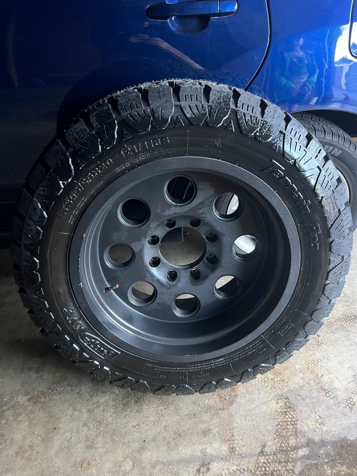 Wheels American Racing Mojave Teflon Finish 8x170mm