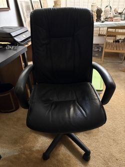 High-Back Black Leather Office Chair – Height Adjustable