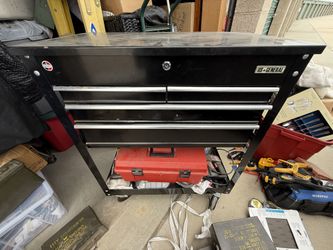 US General Rolling Toolbox With Lots Of Tools