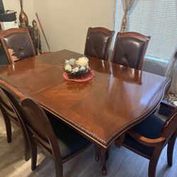 Poundex Formal Dining Table