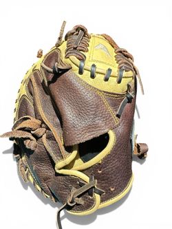 Akadema AGC 98 (32 INCH) CATCHER Glove RHT