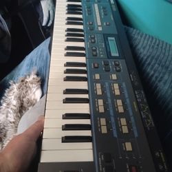 CZ-101 Casio Synthesizer Keyboard
