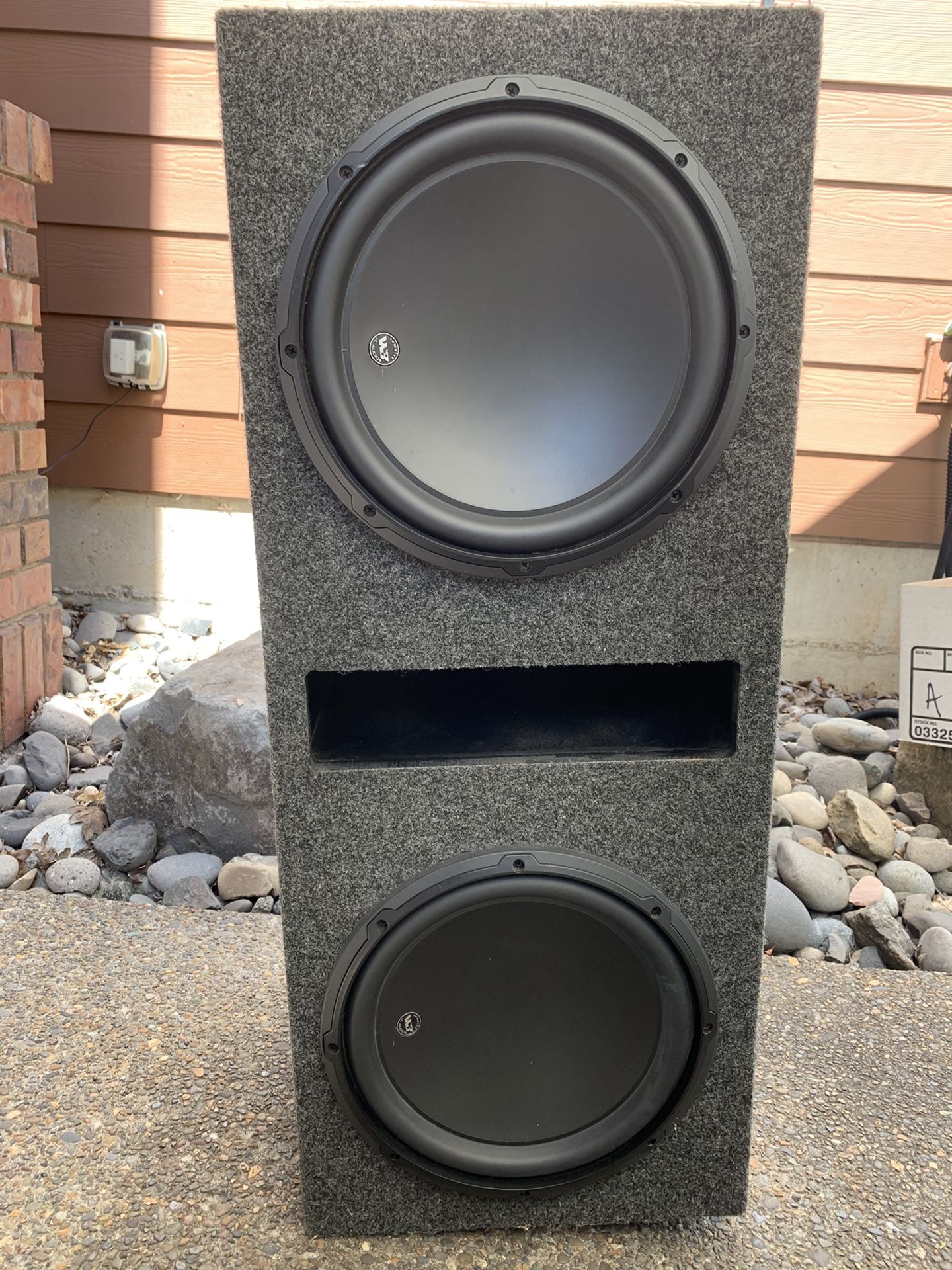 JL Audio 2x 12” W3 Subs Ported Box and JL 500/1 Amp for Sale in