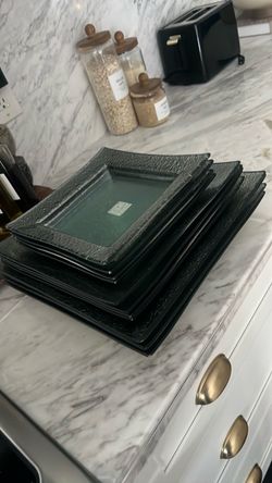 Z gallerie plate set