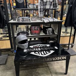 HARLEY DAVIDSON COFFEE TABLE 