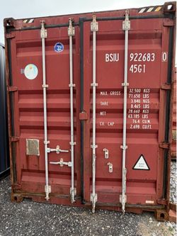 Storage shipping containers