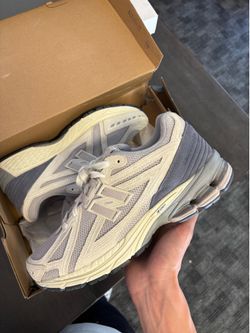 New Balance 1906R