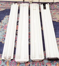4ft Flourcent Shop Lights. Set Of 4