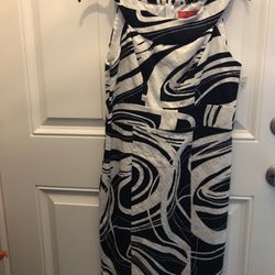 Signature Sangrio Black & White Dress