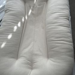 Snuggle me Organic Lounger