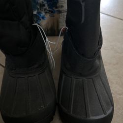 Black Snow Boots New 