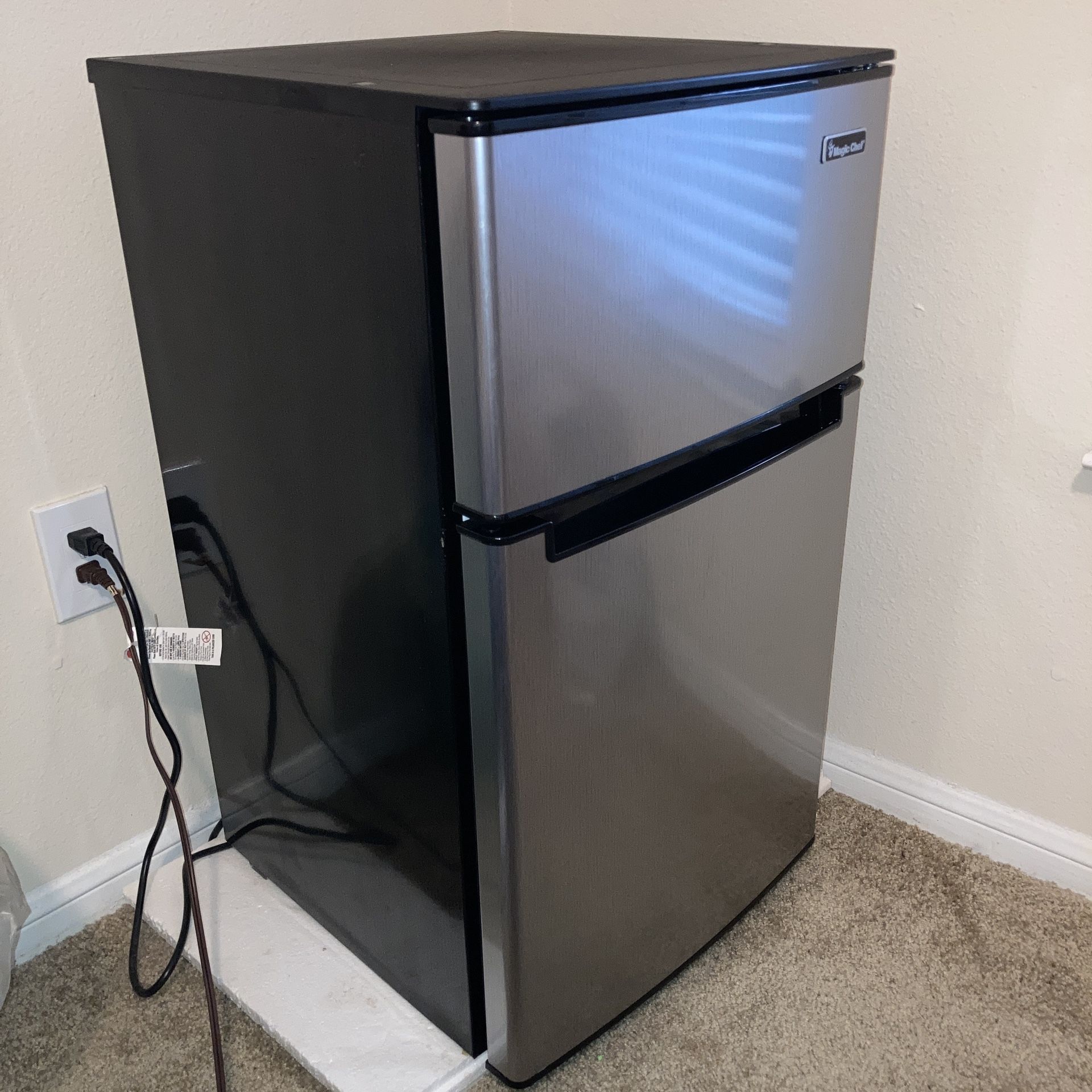 Magic Chef 3.1 cu. ft. Mini Fridge & Freezer in Stainless Look