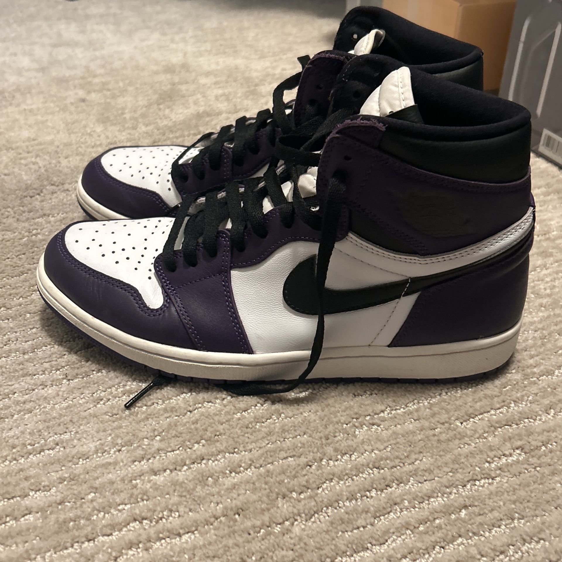 Jordan 1 Retro High Court Purple White Mens Size 11 Authentic