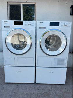 Miele washer And Dryer electric worked perfect and good condition. Free delivery to your garage dryer is 110.