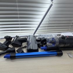 Brand New Bissell PowerClean FurFinder 200W Self-Standing Cordless Vacuum, 4052 Bright headlights; wall mount; removable battery; upholstery SKU492