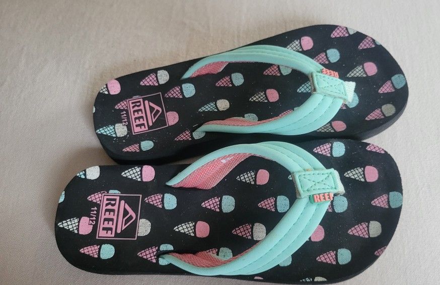 Girls Waterproof REEF Icecream Sandal Size 11/12