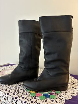 Black Leather Boots Size 5.5
