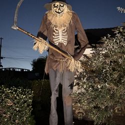 Lowe’s 12ft scarecrow