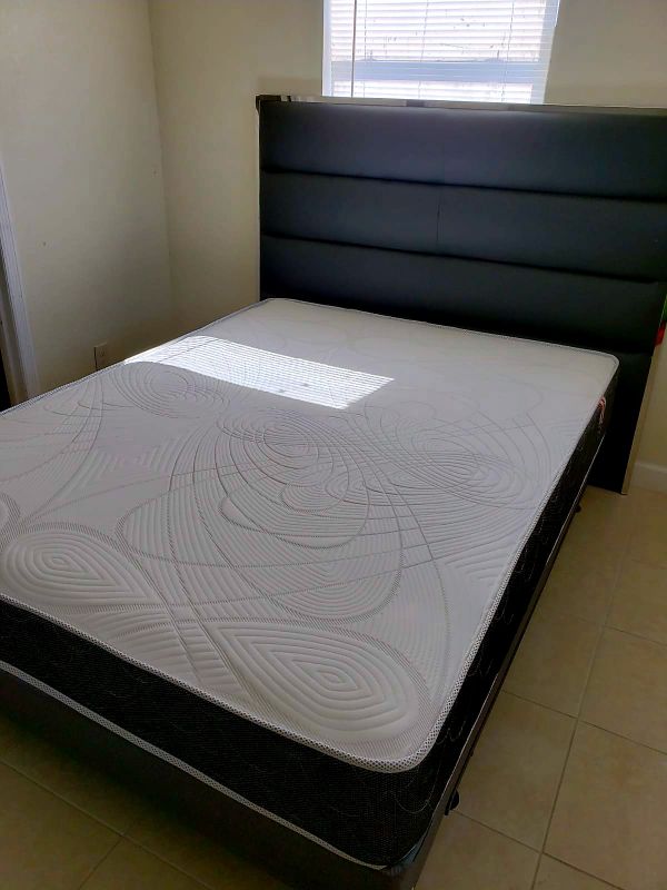 NEW QUEEN MATTRESS & BOX SPRING SET 2PC, BED FRAME IS NOT ...