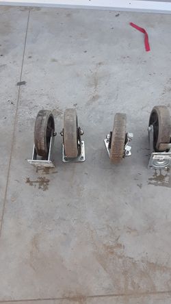 Wheels with brakes