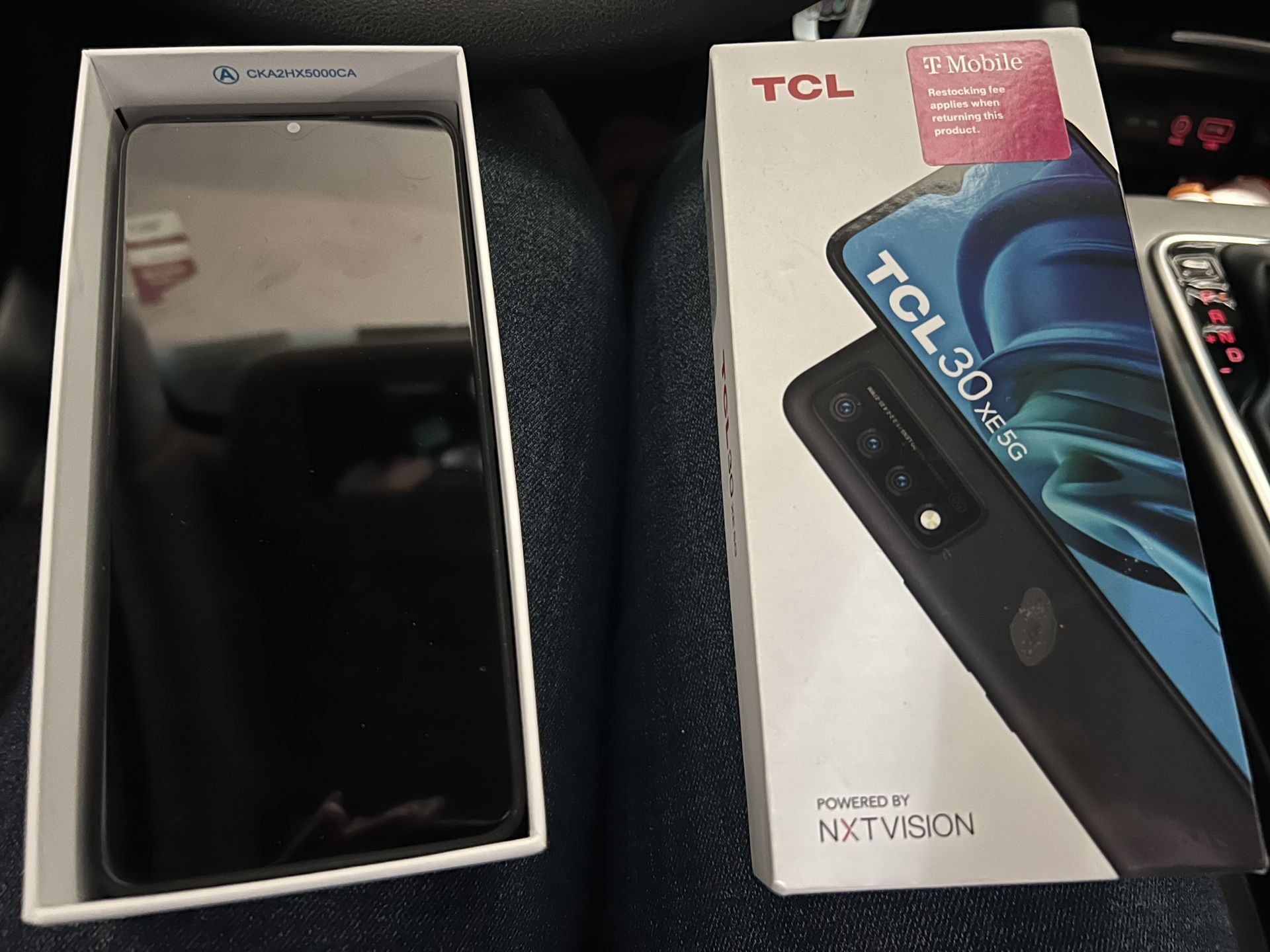 TLC 30 XE 5G