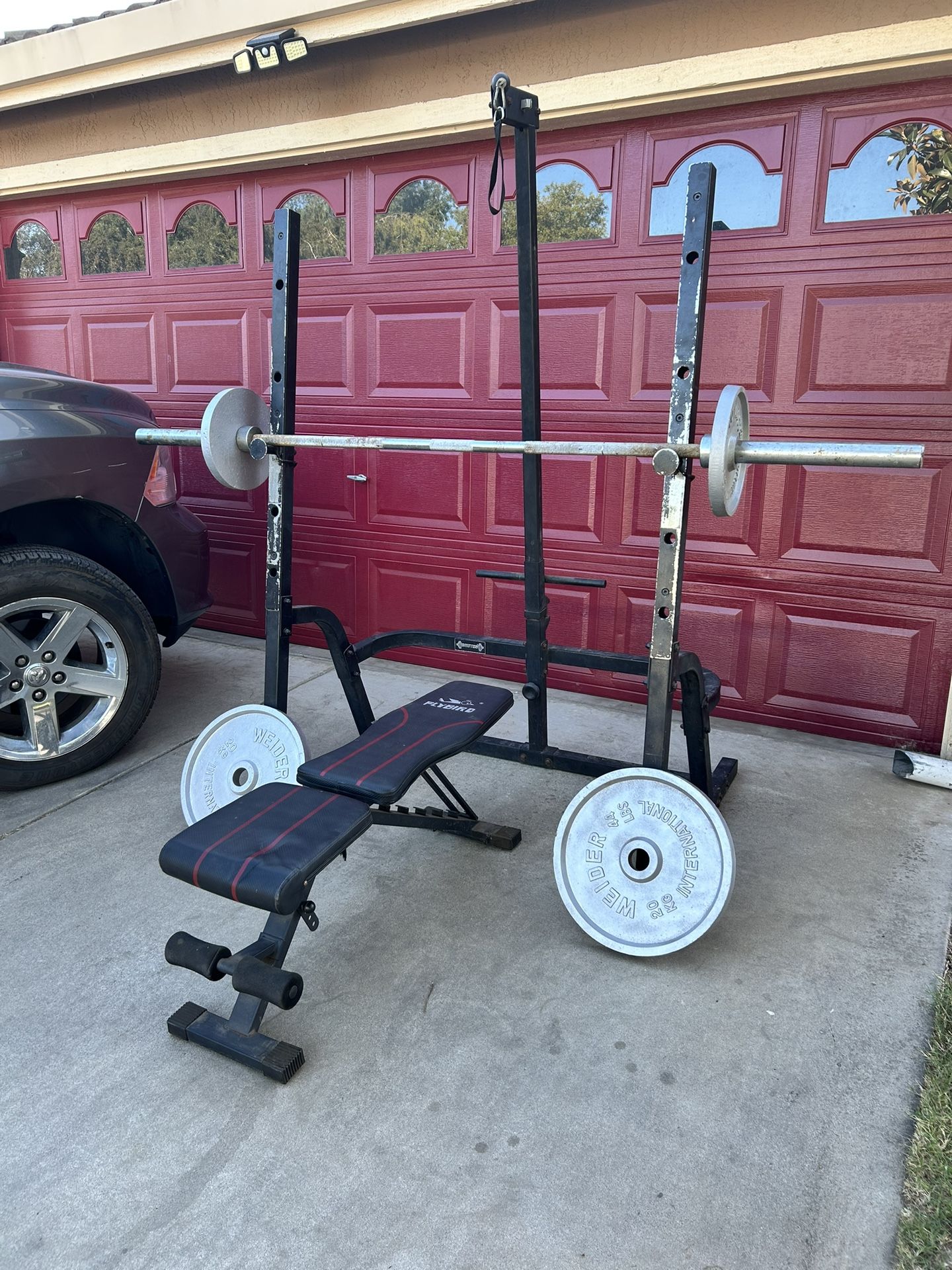 Half Rack Whit Pull Down + 180 Lbs All Olympic