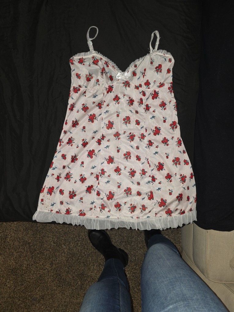 Rose And White Nightgown