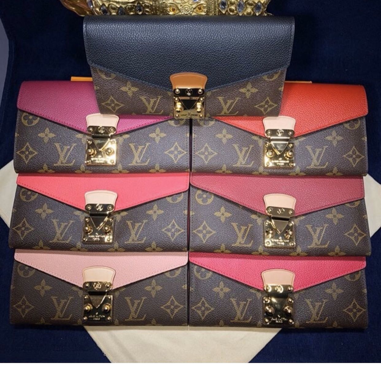 L/.V.** Pallas Wallet,All Products : American Fashion Style Bags On Sale