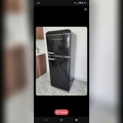Galanz Retro Refrigerator, Black - Like New – San Antonio, TX