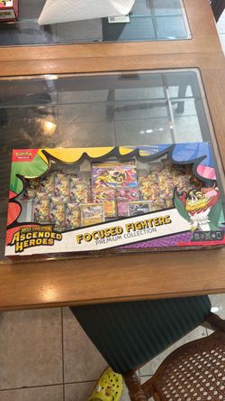 Ascended heroes focused fighters premium collection