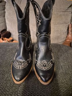 Girls boots