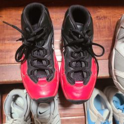 Big Boys Size 3 Reeboks