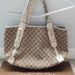 Gucci Pelham Handbag 