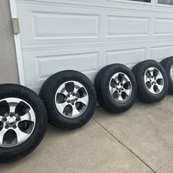 Jeep Wrangler Wheels and Tires 255/70/18