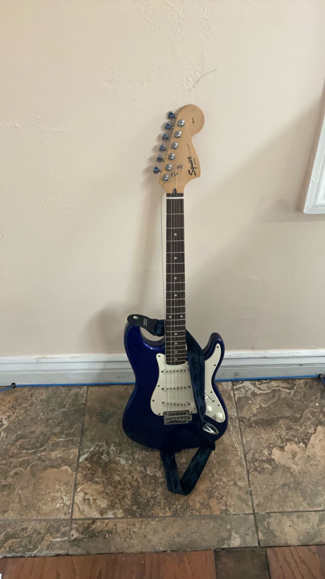 Fender Electric Guitar Squier Stratocaster