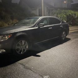 2007 Lexus LS460